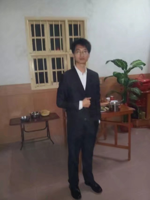潇湘剑雨的第一张照片--云霄中老年相亲网